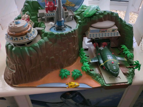 Thunderbirds tracy island with - island,