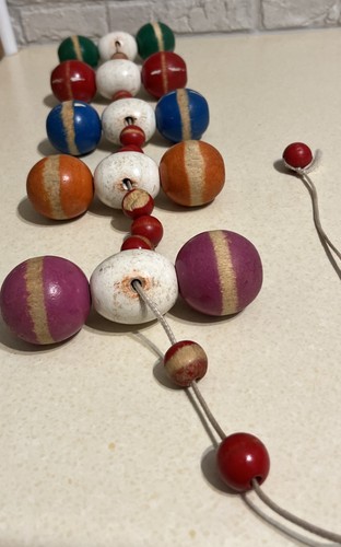 Vintage wooden balls pull - balls,