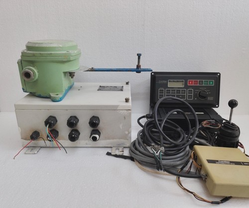 Comnav marine 2001 autopilot - comnav,