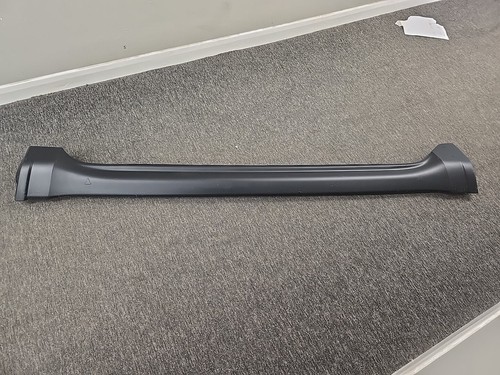Brand new sill trim right - brand,