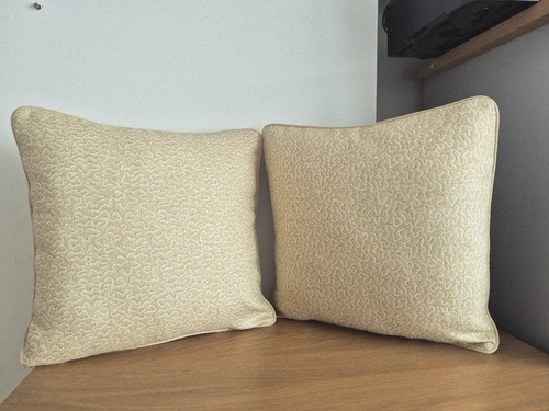 Set two cushion - two,