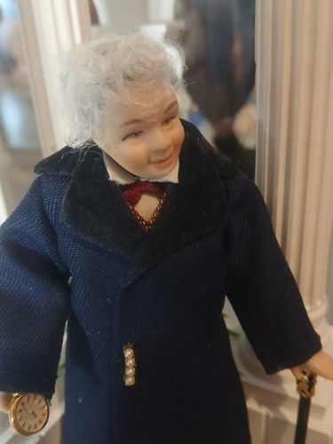 Porcelin dolls house - 1/12,