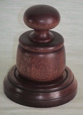 GAVEL AND SOUNDING BLOCK WOODEN PALM POCKET IN QUALITY MAHOGANY WOOD