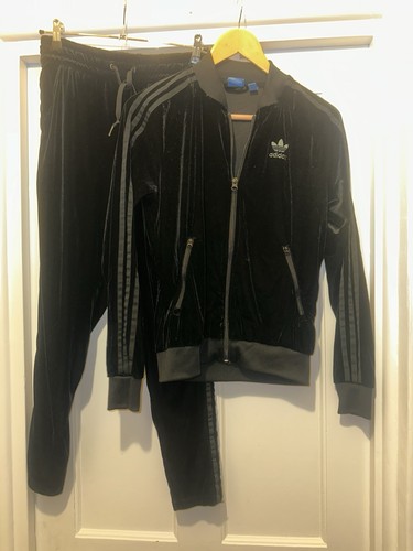 Adidas black retro style - adidas,