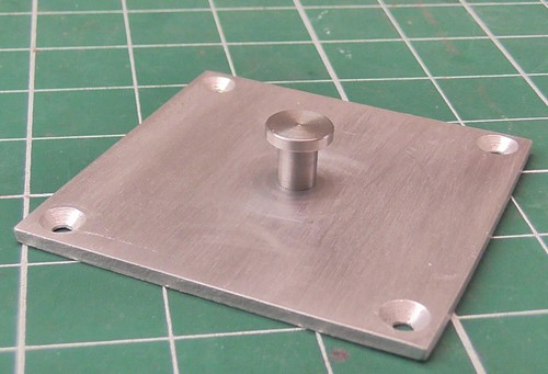 King pin coupler plate flush - plate,