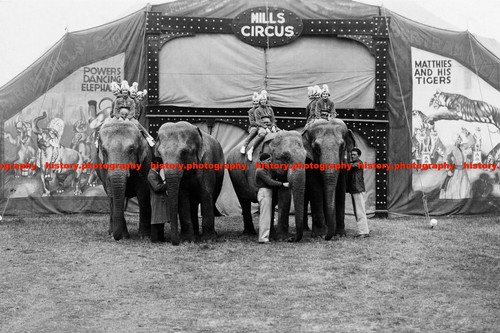 F015486 bertram mills circus - f015486,