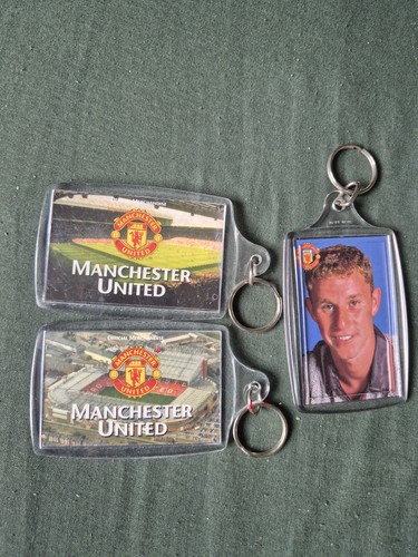 Manchester united keyring - manchester,