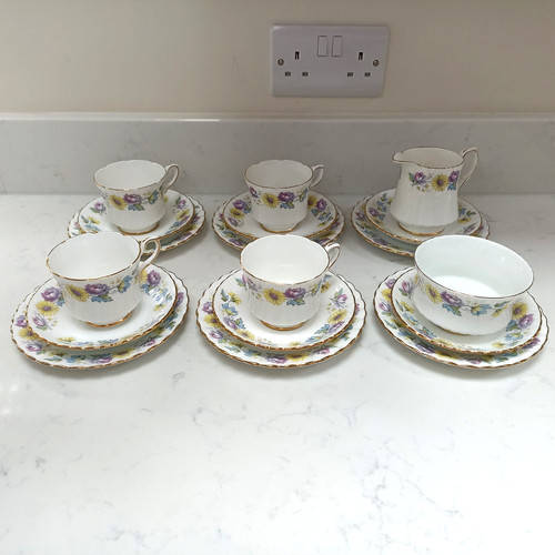 Hostess tableware fine bone - hostess,