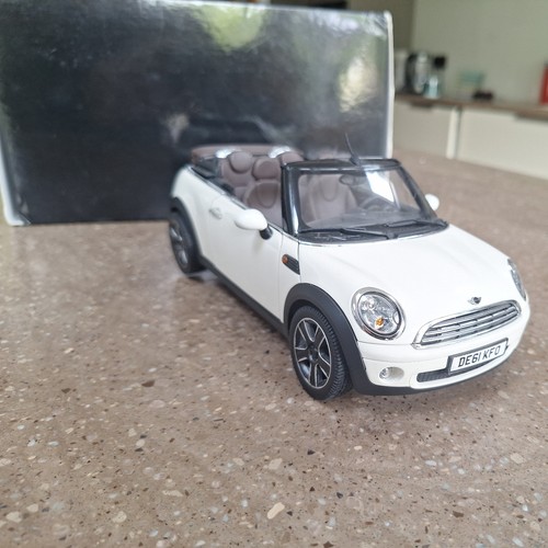 Mini cooper convertible white - mini,