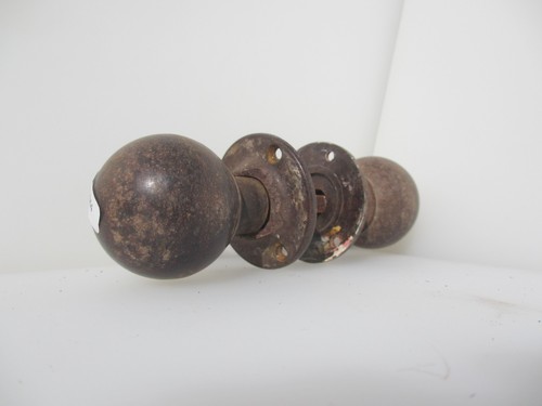 Vintage bakelite door - bakelite, knobs