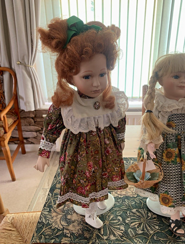 Lot porcelain girl dolls - 4,