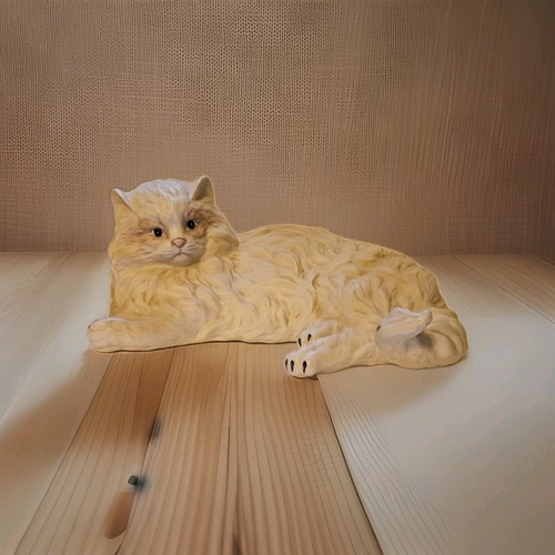 Beautiful vtg resting ceramic - resting,