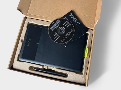 Wacom ctl 470k bamboo - pen, and