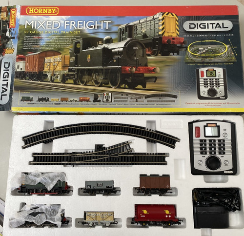 Hornby mixed freight r1126 dcc - freight,
