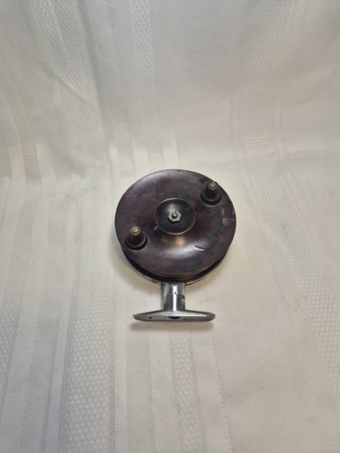Vintage side cast center pin - side,