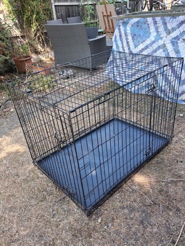 Savic dog residence crate