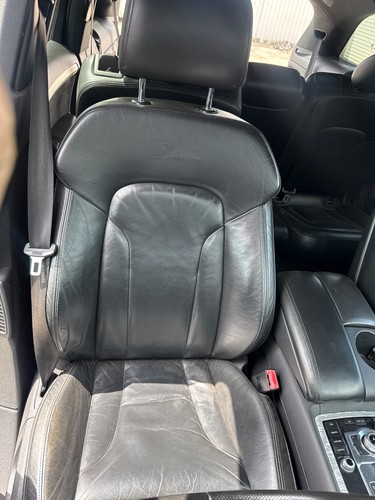 Front seat right 2011 audi - front,