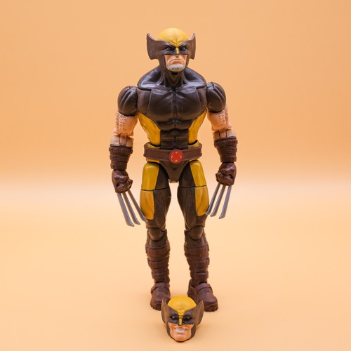 Marvel legends wolverine - marvel,