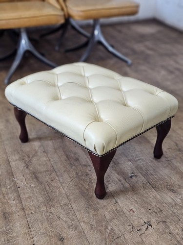 Elegant cream chesterfield - cream,