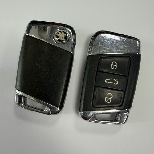 Skoda smart key fob - 3, button