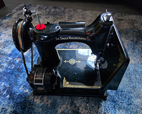 Singer 221k portable electric - portable,