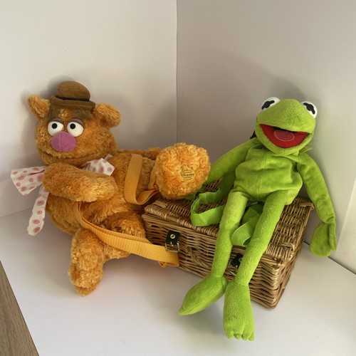 Disney store exclusive fozzie - store,