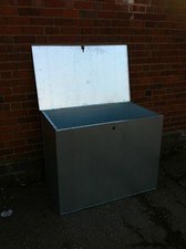 MEDIUM GALVANISED  FEED BIN HORSE CHICKEN DOG CAT BIRD FEED FISH ANIMAL