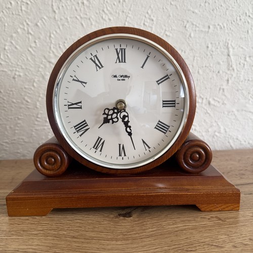 Widdop walnut wooden - walnut, scroll