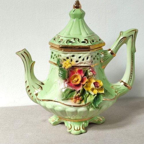 Capodimonte ornate porcelain - capodimonte,