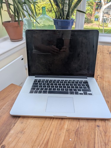 Apple macbook pro retina - macbook,