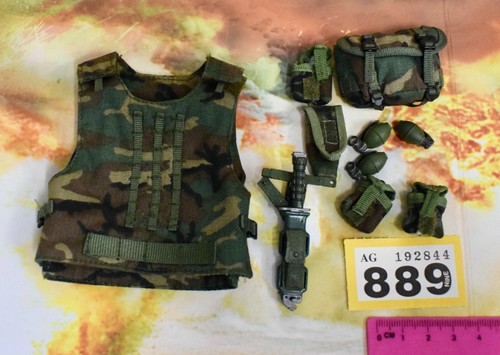 Scale modern flak vest - 1/6,
