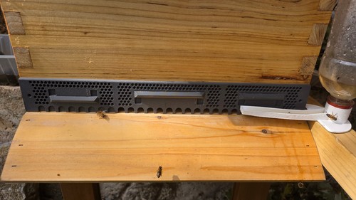 Beehive entrance reducer - reducer, 3