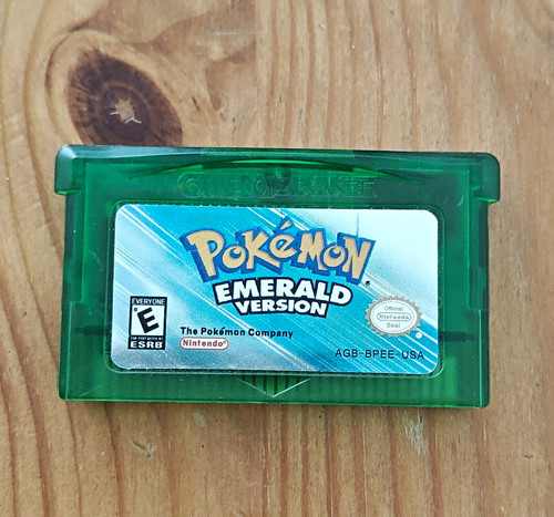 Nintendo pokémon emerald - nintendo,