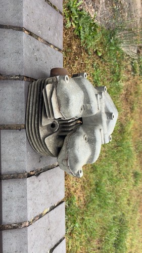 Velocette venom cylinder - cylinder, head
