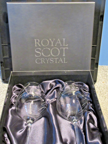 Royal scot hand cut crystal - hand,