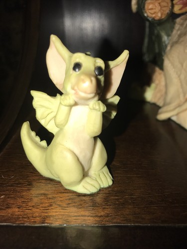 Pocket dragon tagalong - pocket, “tagalong”