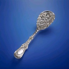 Beautiful Solid Silver Floral Pattern Spoon by Charles Edwards London 1895