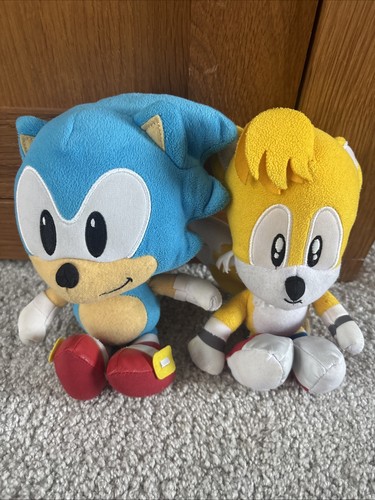 Sonic the hedgehog and tails - sonic,