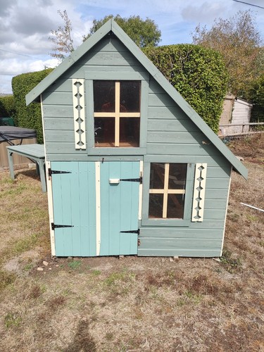 Wooden play house - play,