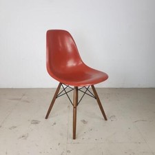 EAMES DSW CHAIR HERMAN MILLER