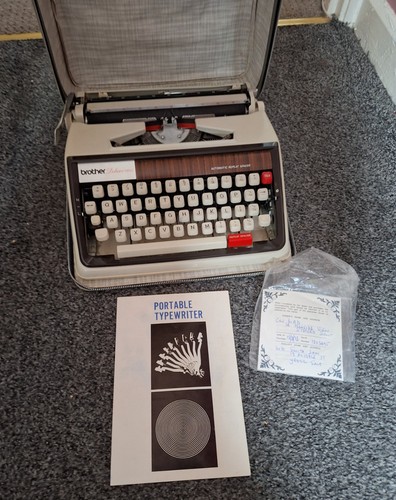 Brother deluxe 1350 portable - deluxe,