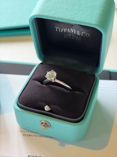 Tiffany 0 88ct i vs1 - tiffany, 0.88ct