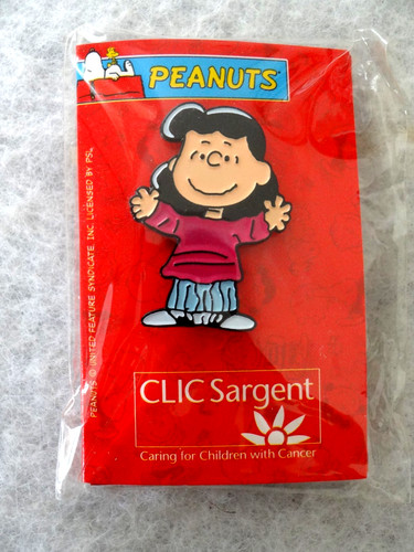 Lucy van pelt - peanuts, pin