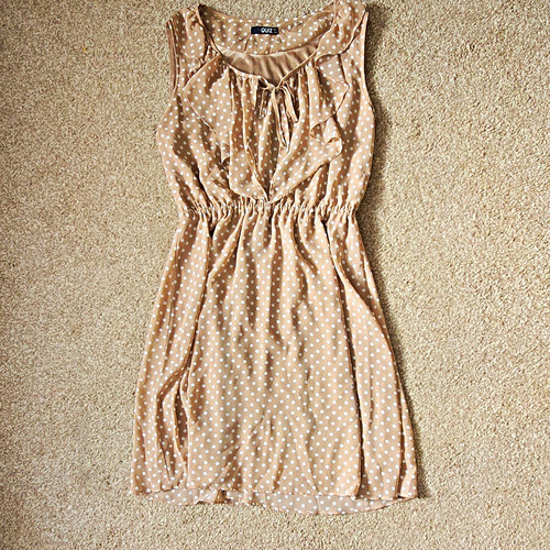 Quiz beige white polka - polka, dot