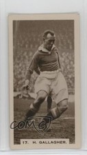 1934 JA Pattreiouex Footballers in Action Tobacco Hugh Gallacher Gallagher #17