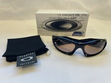 Oakley Monster Dog Polished