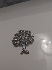 Buckingham  jewellery  crystal