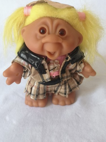 1986 collectable m troll - d.a.m,