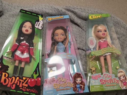 Bratz dolls unopened play - 3,