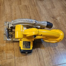 DeWalt DC 390 18v NiCd hand held circular saw